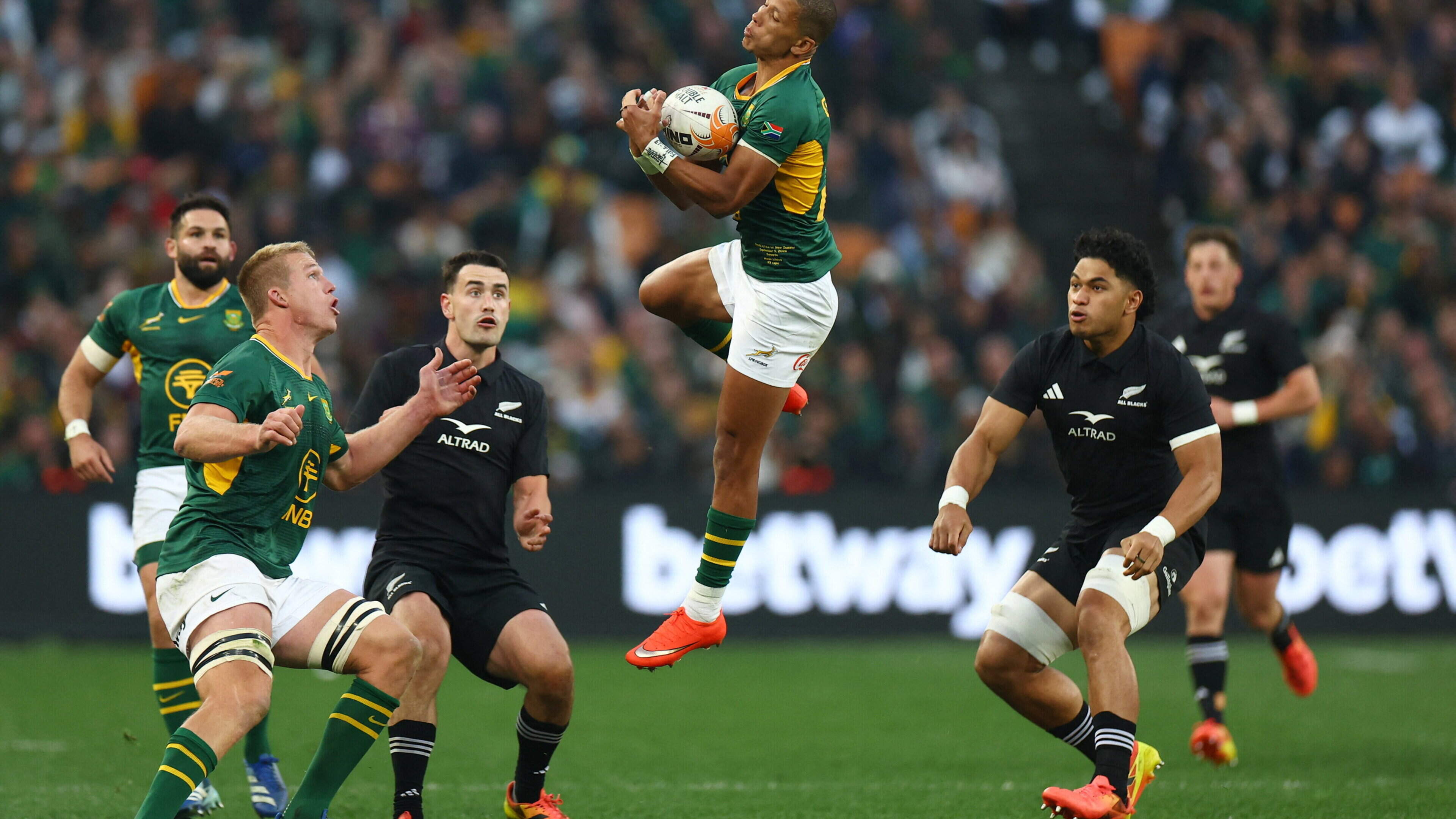 South Africa go 2-1 up in series after edging New Zealand